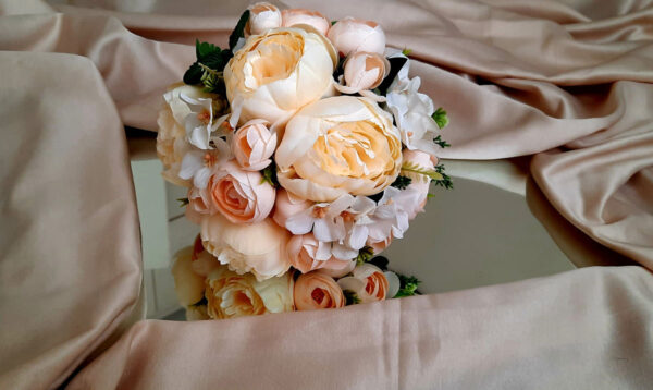 دسته گل مصنوعی عروس P-bej
